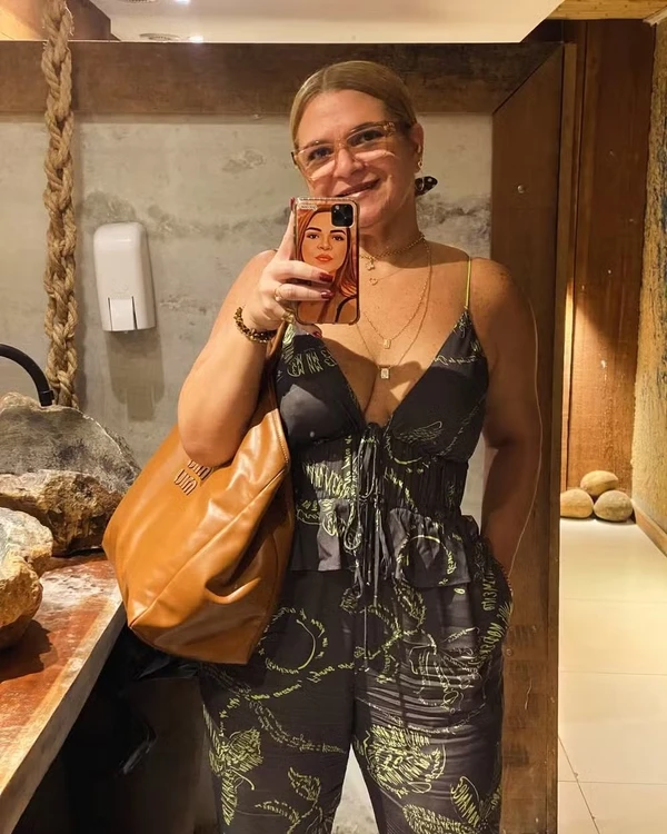 Débora Maia, mãe de Mel Maia por Reprodução/Redes Sociais 