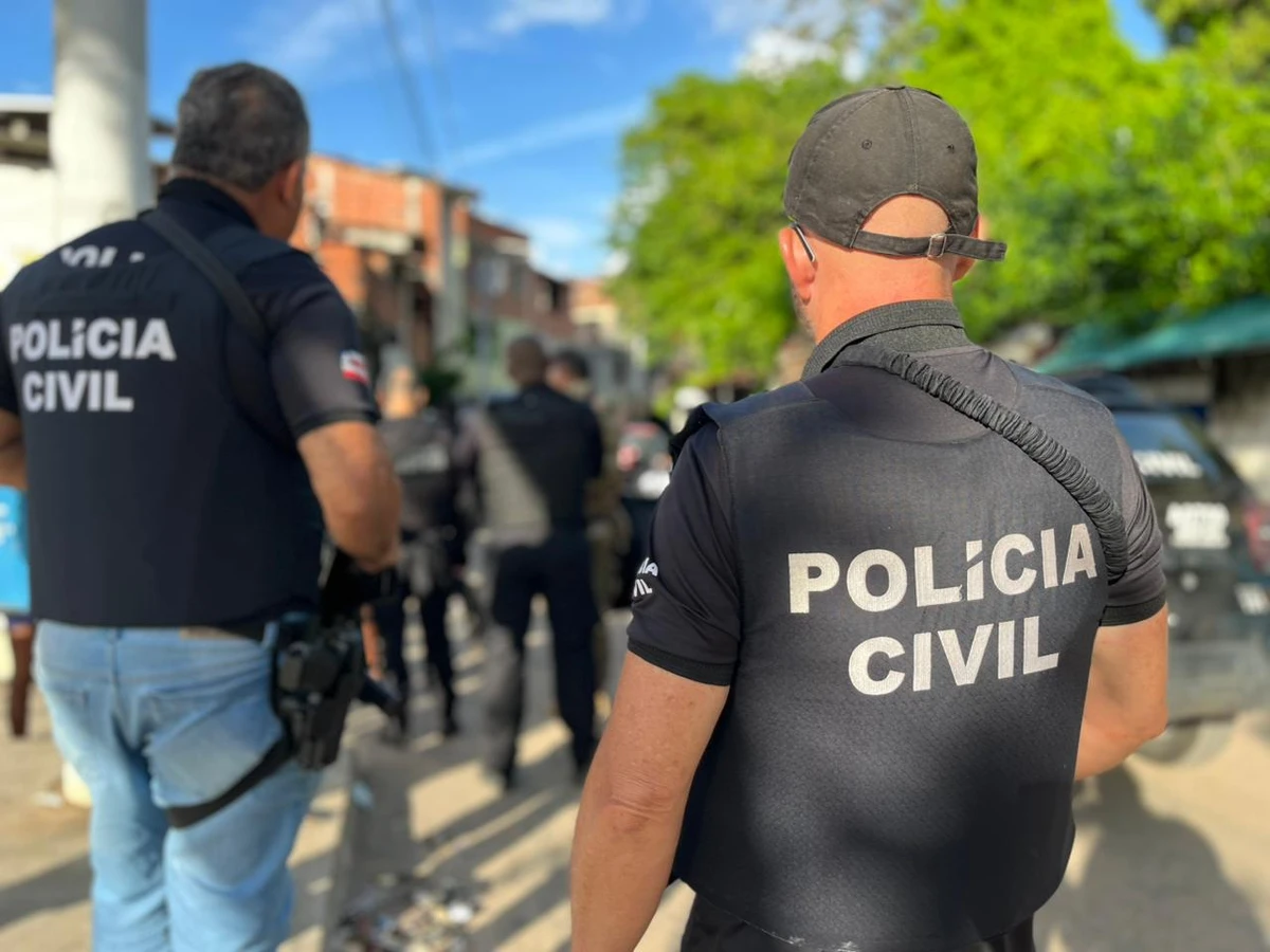 Operação Parking prende seis homens e cumpre mandados no Nordeste de Amaralina em Salvador