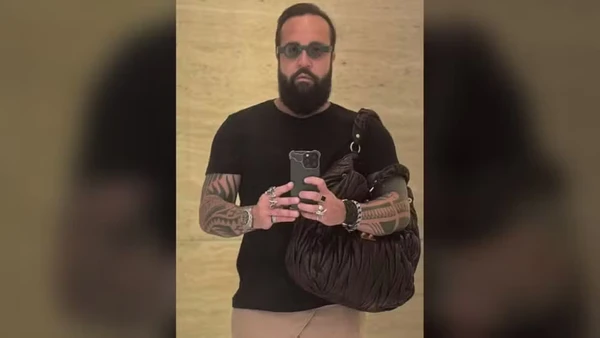 Ricardo Flores por Reprodução