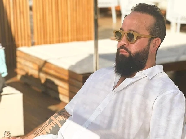 Ricardo Flores por Reprodução