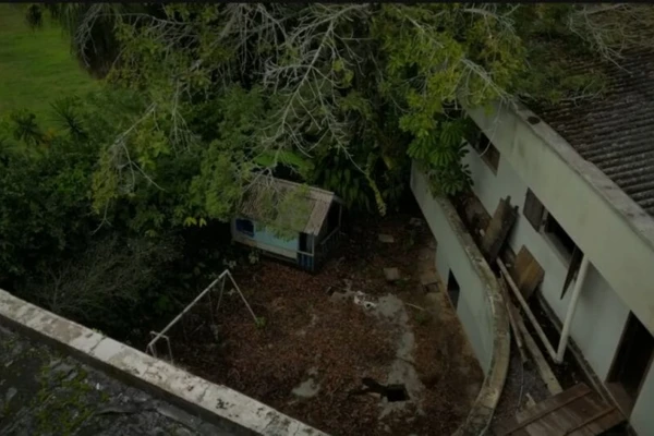 Trecho do vídeo de Luan Daniel mostrando a mansão de Pelé  por Reprodução/YouTube