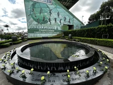 Imagem - Tragédia com avião da Chapecoense completa 9 anos; veja como estão sobreviventes