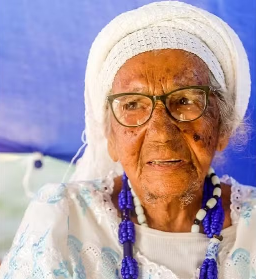 Mãe Carmosina por Reprodução/Redes Sociais 