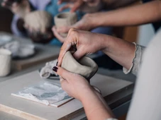 Imagem - Imperfeitos necessários: como o feito à mão redefine o viver em 2026