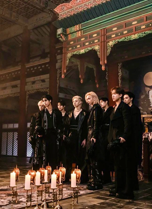 Stray Kids por Reprodução