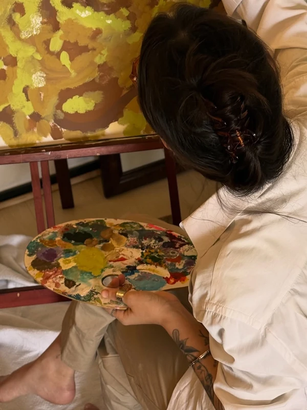 Debora Jardim por Reprodução