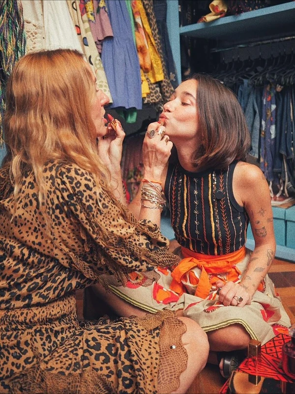 Chica Capeto com a mãe, Isabela Capeto por Reprodução