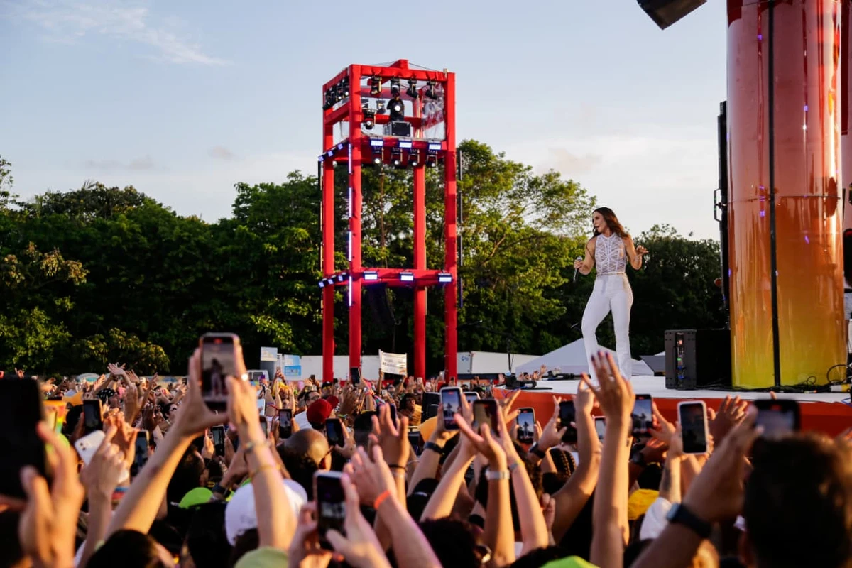 Ivete Sangalo abre turnê 'Clareou' em Salvador com casa cheia e recebe apoio dos fãs após separação por Arisson Marinho/CORREIO
