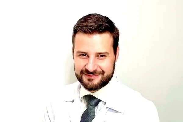 Médico morreu em acidente em Lima