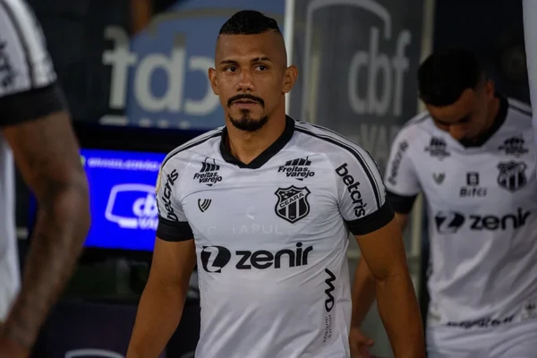 10 - Fernando Sobral (Ceará): 9,7% dos jogos possíveis por Divulgação/Ceará 