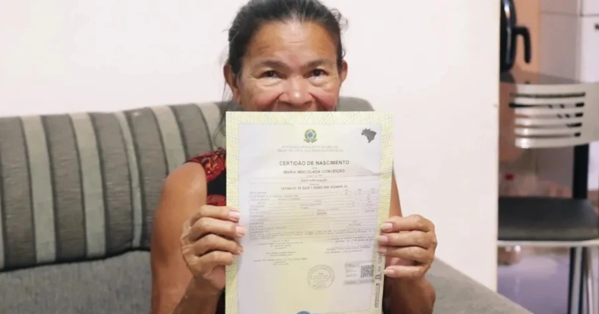 Imagem - Sem nome, sem idade, sem passado: idosa escolhe nova identidade e aniversário aos (quase) 70 anos