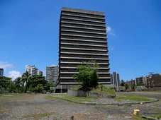 Imagem - 18 leilões fracassados: saiba por que o prédio dos Correios na Pituba está encalhado