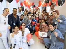 Imagem - Menino de 7 anos supera cirurgia rara após transplante de coração e celebra título do Flamengo