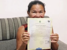 Imagem - Sem nome, sem idade, sem passado: idosa escolhe nova identidade e aniversário aos (quase) 70 anos