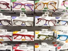 Imagem - Vista cansada? Óculos de farmácia melhoram visão, mas podem mascarar doenças