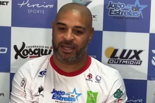 Adriano Imperador participou de partida beneficente