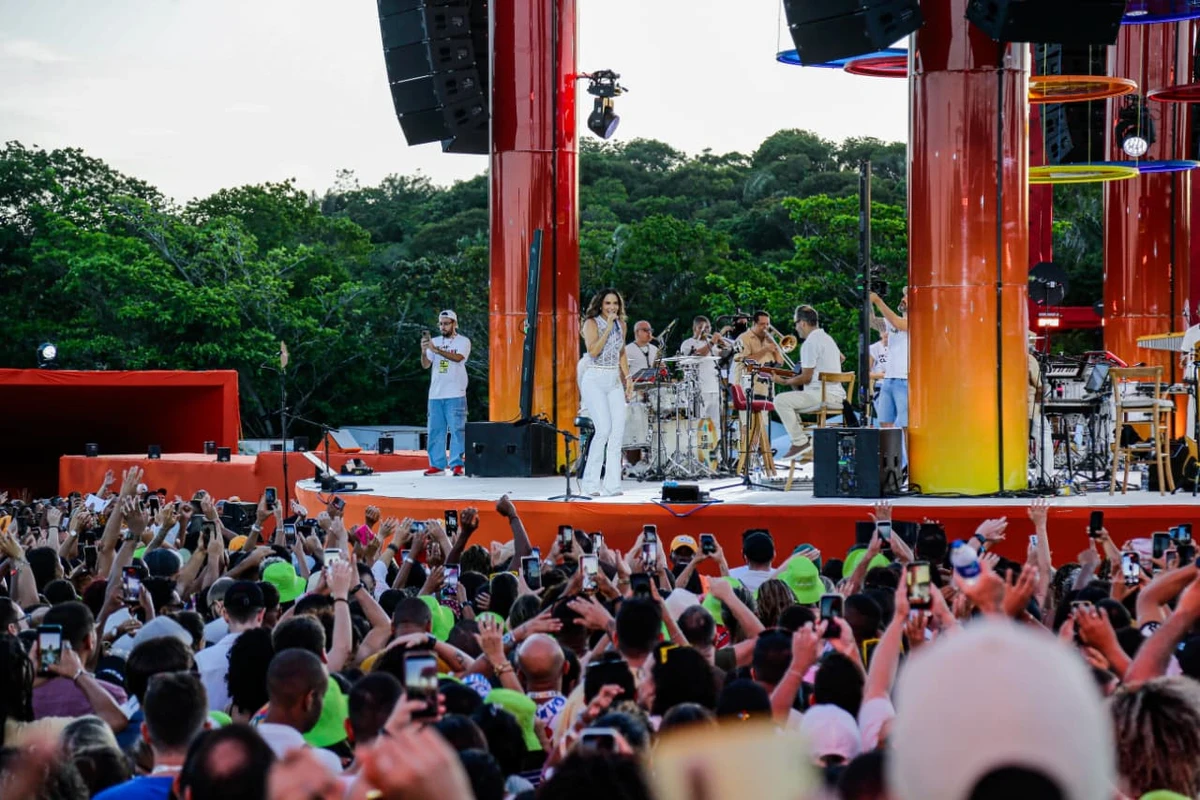 Ivete Clareou em Salvador por Arisson Marinho/CORREIO