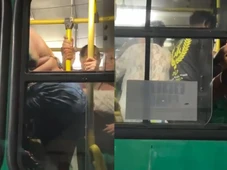 Imagem - VÍDEO: cobradora é agredida por passageira em briga dentro de ônibus em Salvador