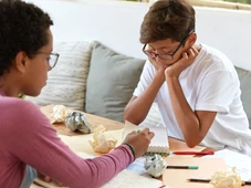 Imagem - Saúde mental: saiba quando procurar ajuda de um psicólogo ou de um psiquiatra