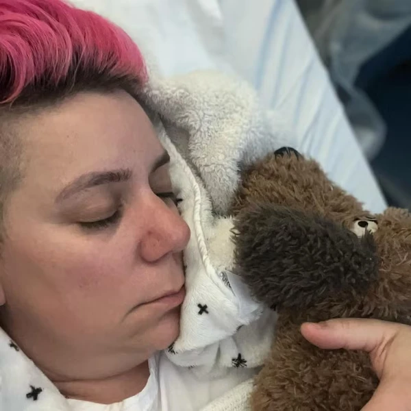 Anna Polyviou por Reprodução