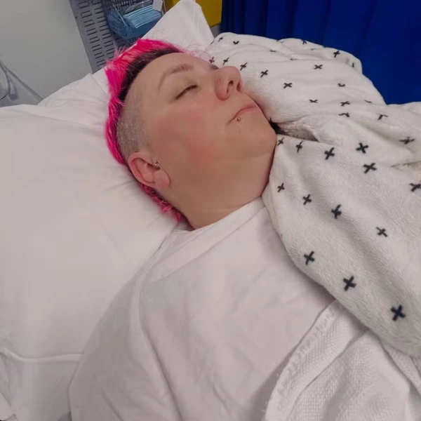 Anna Polyviou por Reprodução