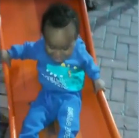 Criança de 2 anos é morta por padrasto por Reprodução