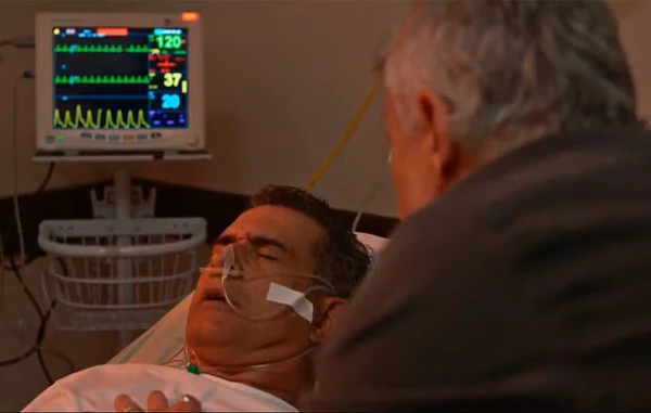 Jacques durante visita a Ricardo no hospital