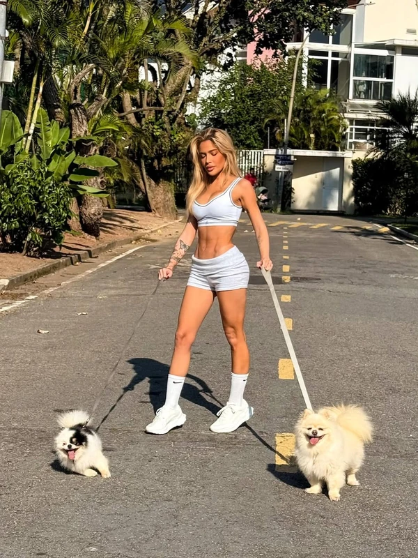 Karoline Lima por Reprodução/Instagram