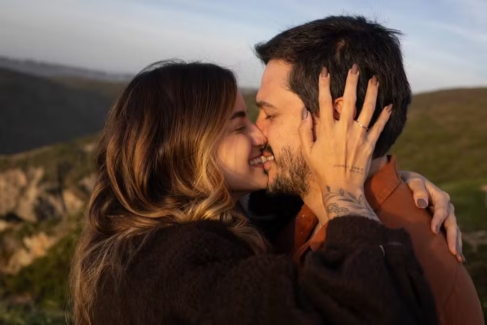 Mari Palma é pedida em casamento pelo humorista Osmar Campbell  por Reprodução/Redes Sociais 