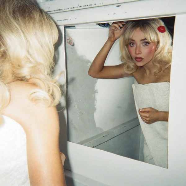 Sabrina Carpenter na turnê Short and Sweet por Reprodução/Instagram