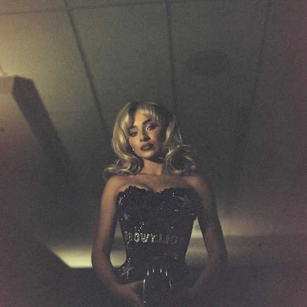 Sabrina Carpenter na turnê Short and Sweet por Reprodução/Instagram