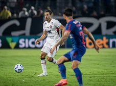Imagem - Vitória é goleado pelo Bragantino, retorna ao Z-4 e se complica para a rodada final