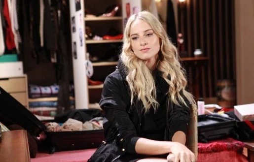 A atriz Dani Gondim em 'Carinha de Anjo' por Reprodução/SBT