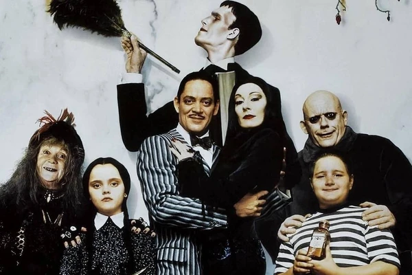 A Família Addams (1991) - Mercado Play, Amazon Prime, Netflix por Reprodução