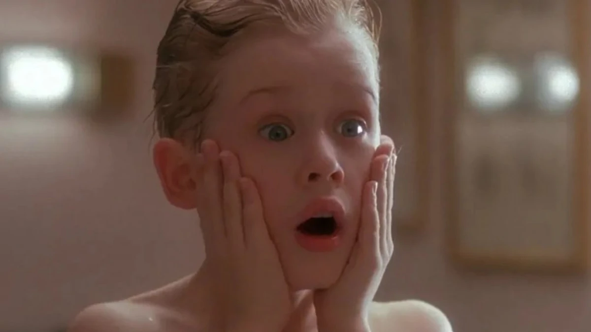 Esqueceram de Mim (1990) - Disney+ por Reprodução