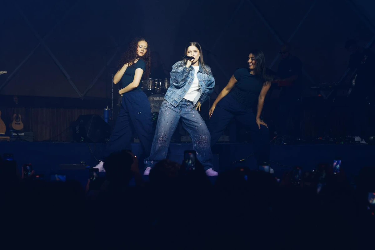 GIANA em show no Cine Jóia por Divulgação