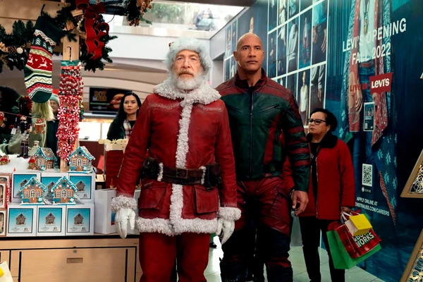 Operação Natal (Prime): Depois que o Papai Noel é sequestrado, o chefe de segurança do Pólo Norte precisa se unir ao caçador de recompensas mais infame do mundo. por Divulgação