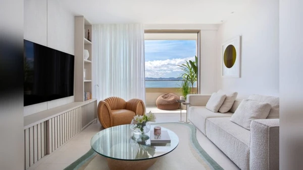 Apartamento de Clara Moneke por André Nazareth - CASACOR