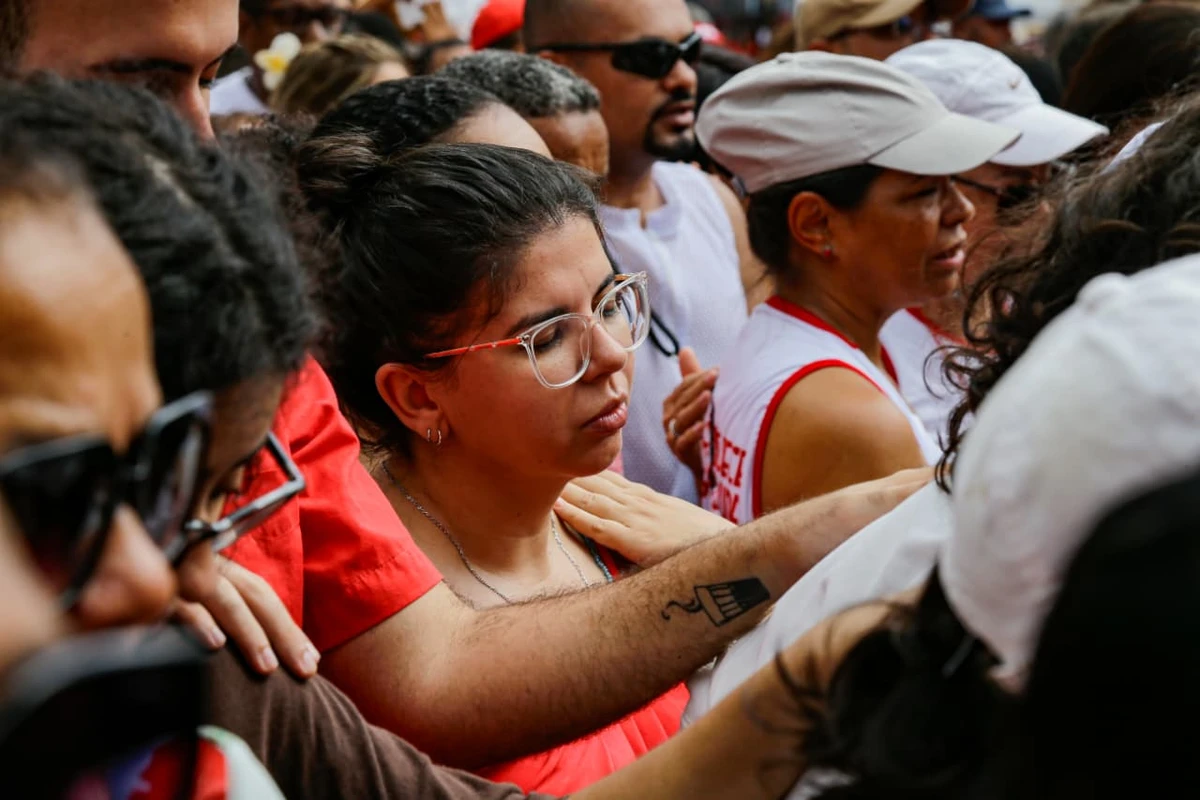 Fiéis celebram Santa Bárbara por Arisson Marinho/CORREIO