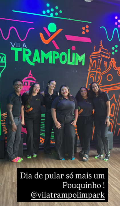 Ivete Sangalo leva as filhas ao maior parque de trampolim da Bahia por Reprodução