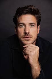 Marcos Pigossi por Reprodução