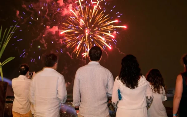 Usar branco na virada do ano se tornou cultura brasileira por Divulgação