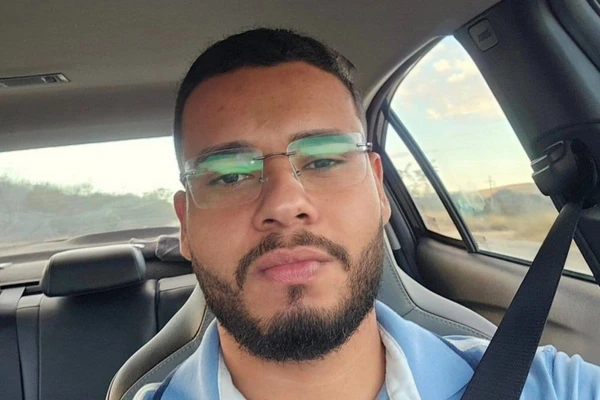 Veja quem é o jovem morto em acidente de moto 