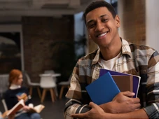 Imagem - Bolsa Diversidade da FECAP oferece oportunidades para alunos negros, indígenas ou com deficiência