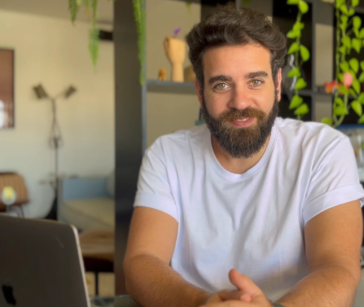 Especialista em IA e futuros do trabalho, Herman Bessler diz que IA generativa democratizou o uso de IA