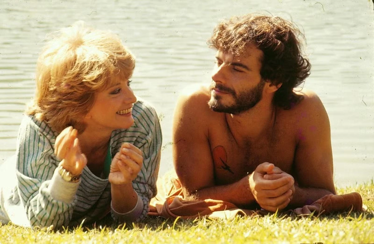 Mário Gomes e Glória Menezes em Guerra dos Sexos (1983) por Divulgação