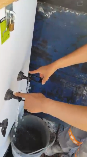 Operários reivindicam melhores condições de trabalho por Reprodução