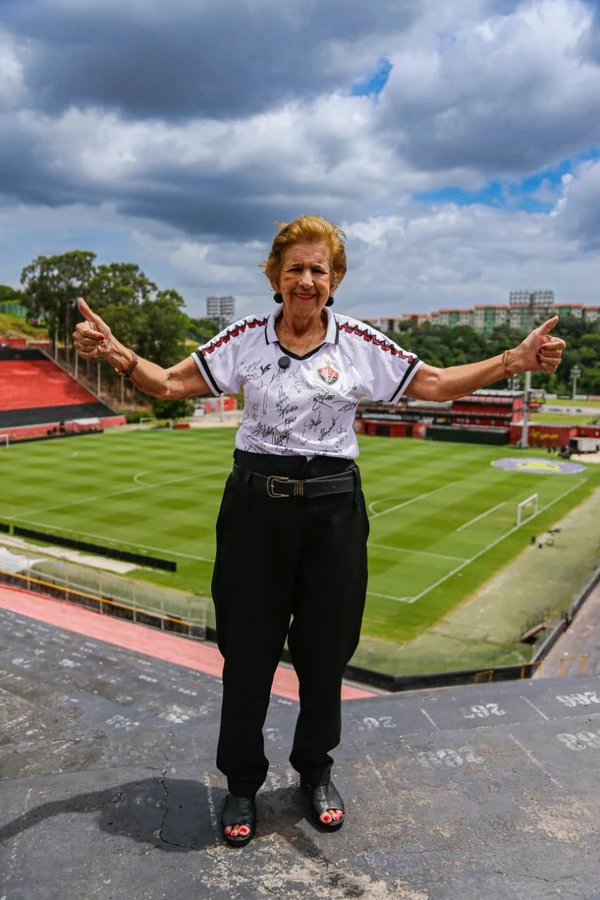 Torcedora do Vitória, Dona Iracema por Arisson Marinho