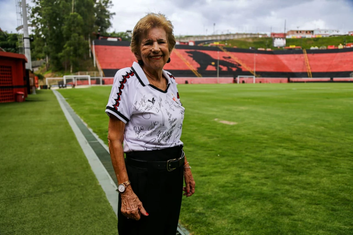 Torcedora do Vitória, Dona Iracema por Arisson Marinho