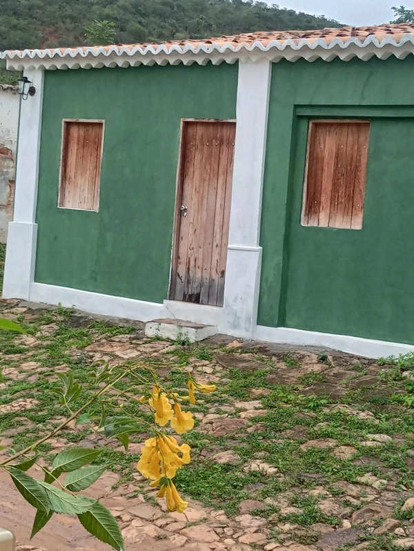 Hoje para se ter acesso ao Ventura só é possível por uma estrada de chão batido. Antes, precisa abrir uma cancela, montada dentro de uma propriedade privada  por Marcos Gonçalves